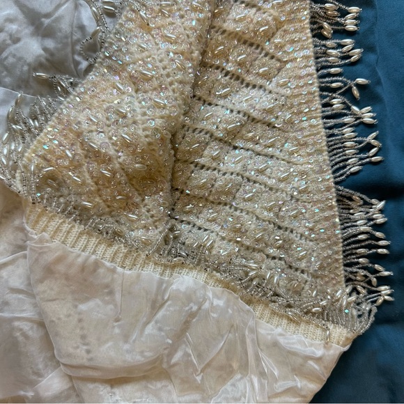 Cyn Les beaded sweater, ivory. Sleeveless. M? - Picture 10 of 11